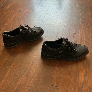 Vintage Mephisto Black Leather Sneakers Sz 9